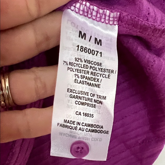 Talbots Magenta Short Sleeve Top - Picture 3 of 4